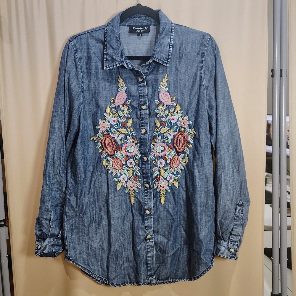 Feathers By Tolani Chambray Embroidered Button Up Top Women M Floral Boho Chic
